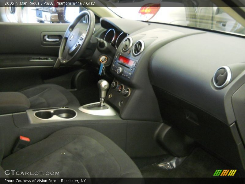 Phantom White / Gray 2009 Nissan Rogue S AWD