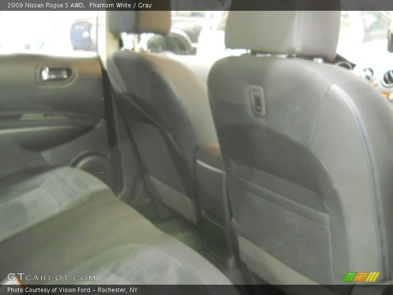 Phantom White / Gray 2009 Nissan Rogue S AWD