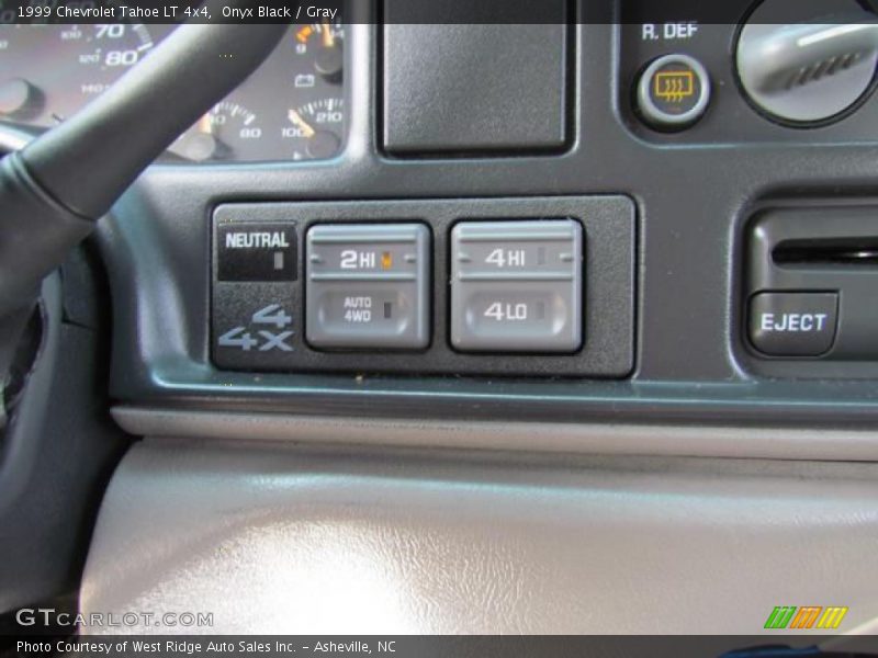 Onyx Black / Gray 1999 Chevrolet Tahoe LT 4x4