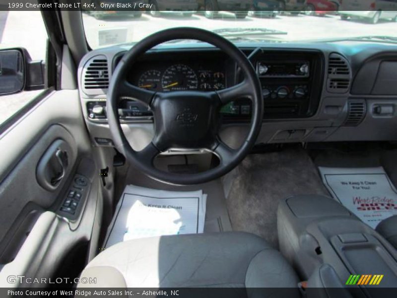 Onyx Black / Gray 1999 Chevrolet Tahoe LT 4x4