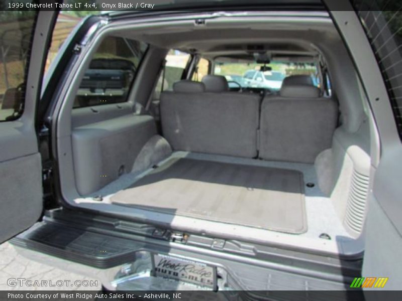 Onyx Black / Gray 1999 Chevrolet Tahoe LT 4x4