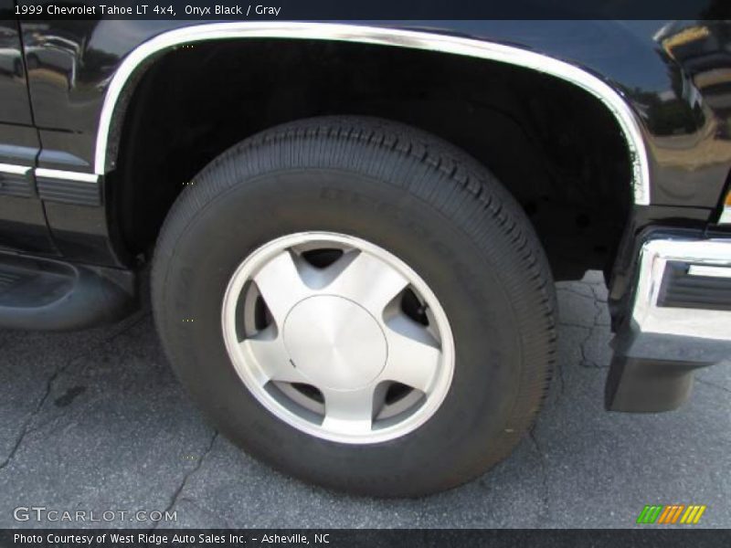 Onyx Black / Gray 1999 Chevrolet Tahoe LT 4x4