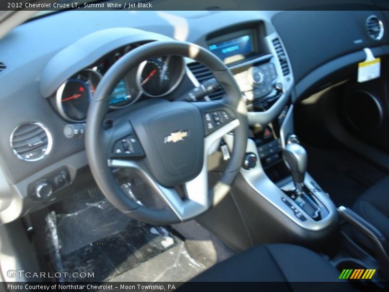 Summit White / Jet Black 2012 Chevrolet Cruze LT