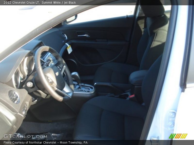 Summit White / Jet Black 2012 Chevrolet Cruze LT