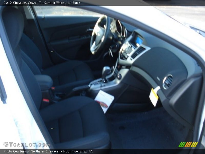 Summit White / Jet Black 2012 Chevrolet Cruze LT