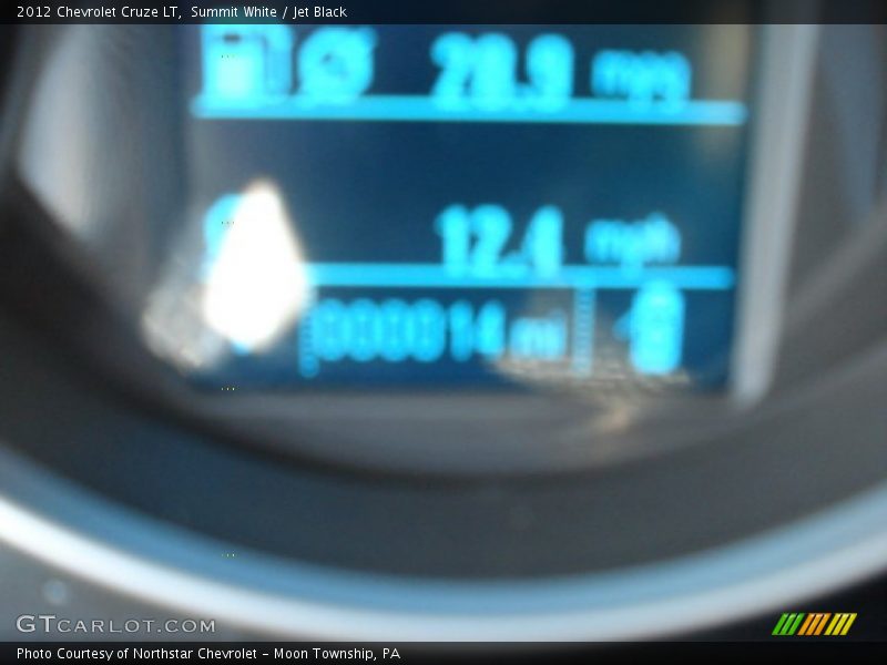 Summit White / Jet Black 2012 Chevrolet Cruze LT