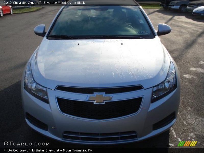 Silver Ice Metallic / Jet Black 2012 Chevrolet Cruze LT