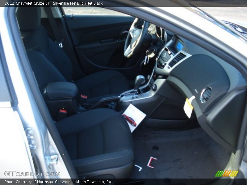Silver Ice Metallic / Jet Black 2012 Chevrolet Cruze LT