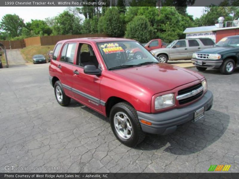 Wildfire Red / Medium Gray 1999 Chevrolet Tracker 4x4