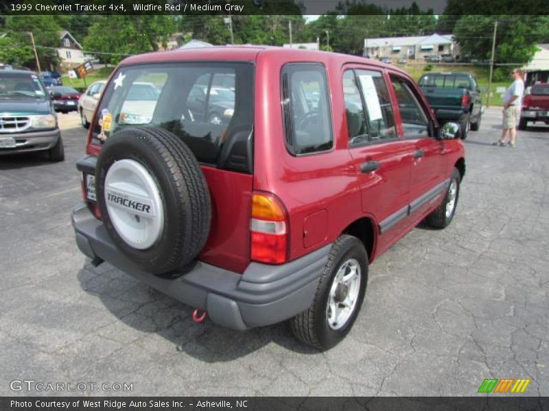 Wildfire Red / Medium Gray 1999 Chevrolet Tracker 4x4