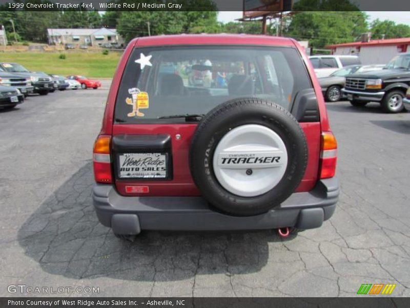Wildfire Red / Medium Gray 1999 Chevrolet Tracker 4x4