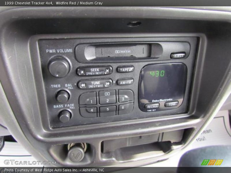 Audio System of 1999 Tracker 4x4