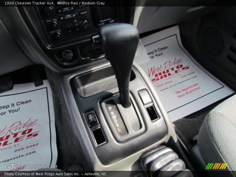 Wildfire Red / Medium Gray 1999 Chevrolet Tracker 4x4