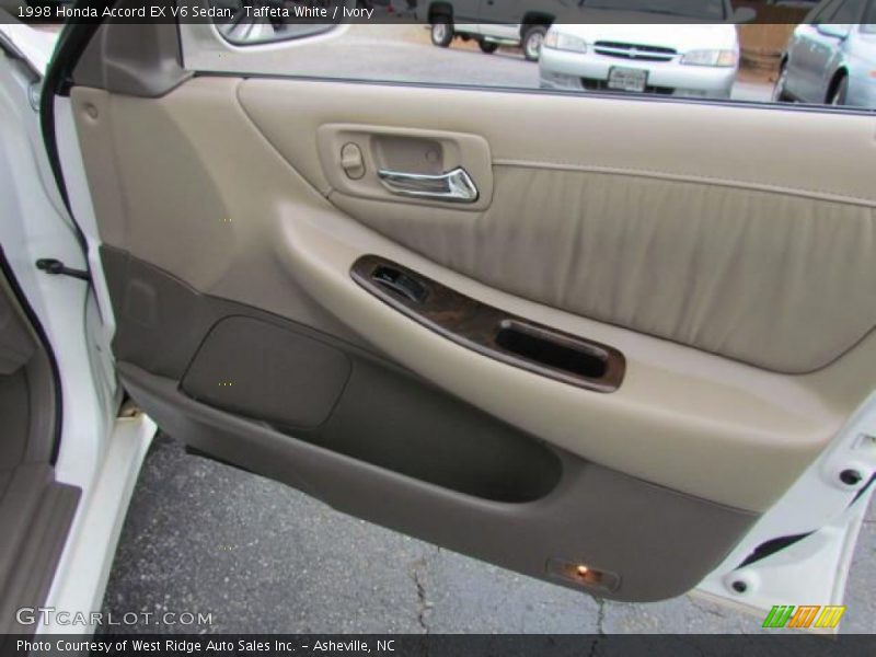 Door Panel of 1998 Accord EX V6 Sedan