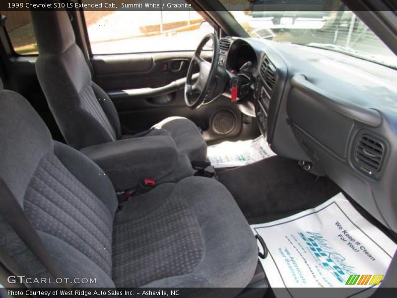 Summit White / Graphite 1998 Chevrolet S10 LS Extended Cab