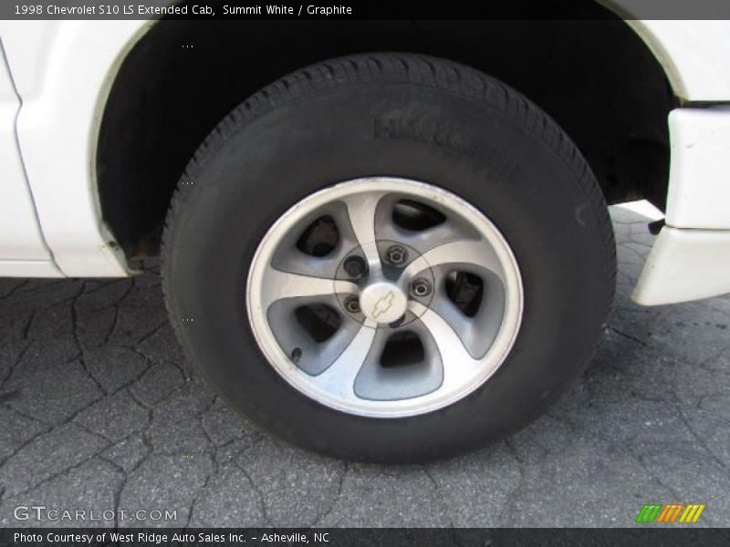 Summit White / Graphite 1998 Chevrolet S10 LS Extended Cab