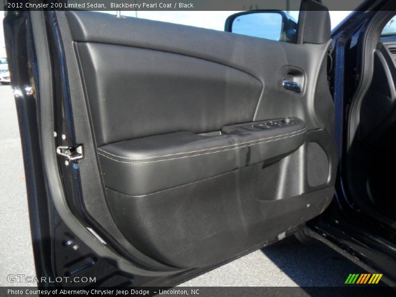 Door Panel of 2012 200 Limited Sedan