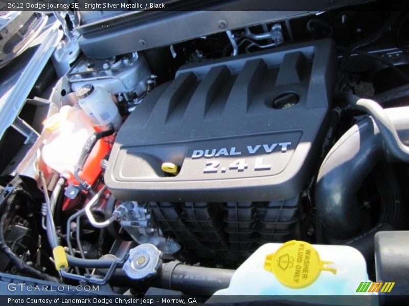 Bright Silver Metallic / Black 2012 Dodge Journey SE