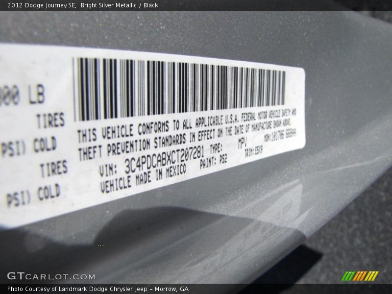 Bright Silver Metallic / Black 2012 Dodge Journey SE