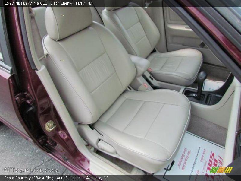  1997 Altima GLE Tan Interior