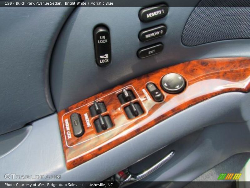 Controls of 1997 Park Avenue Sedan