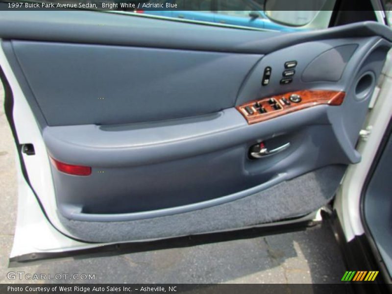 Door Panel of 1997 Park Avenue Sedan
