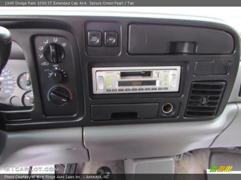 Spruce Green Pearl / Tan 1996 Dodge Ram 1500 ST Extended Cab 4x4
