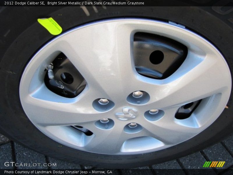 Bright Silver Metallic / Dark Slate Gray/Medium Graystone 2012 Dodge Caliber SE