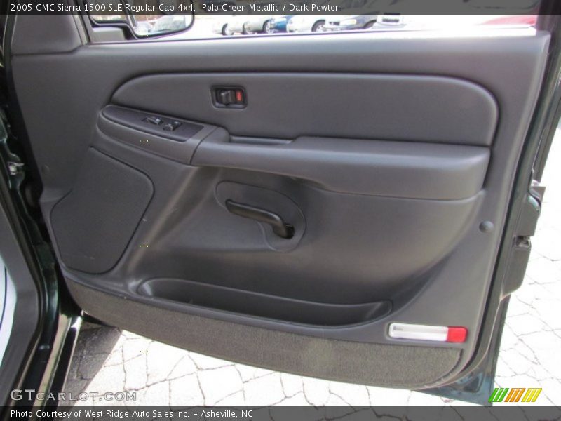 Door Panel of 2005 Sierra 1500 SLE Regular Cab 4x4