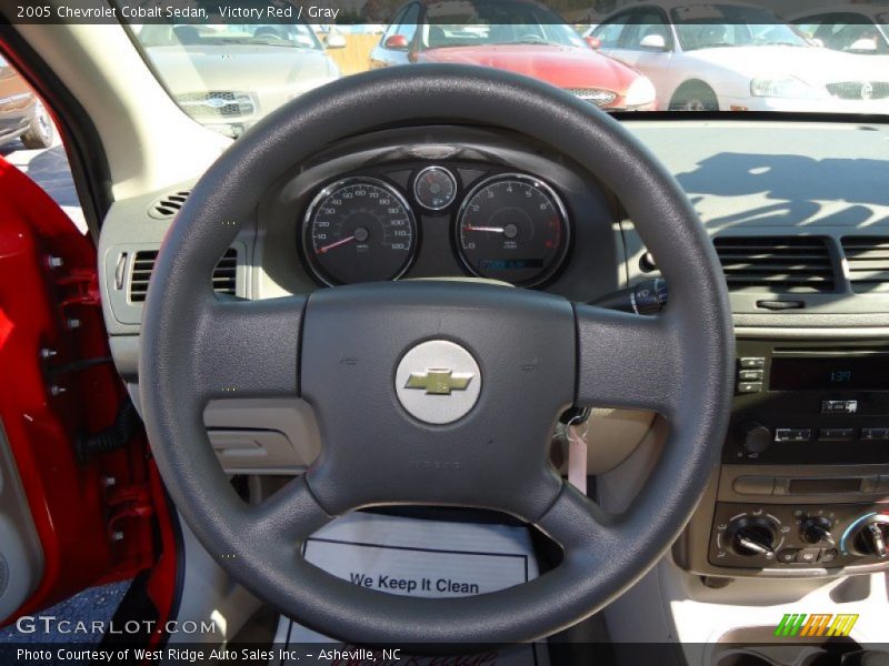 Victory Red / Gray 2005 Chevrolet Cobalt Sedan