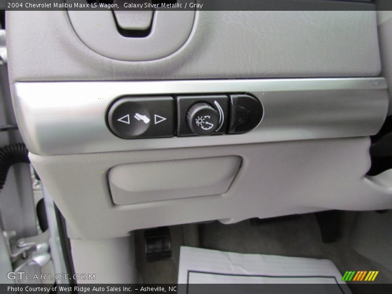 Galaxy Silver Metallic / Gray 2004 Chevrolet Malibu Maxx LS Wagon