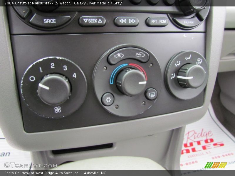 Controls of 2004 Malibu Maxx LS Wagon
