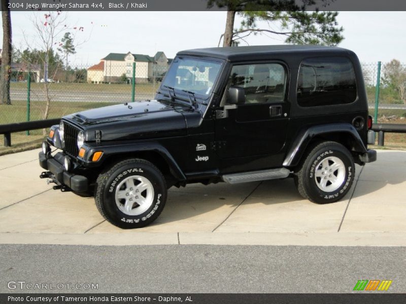 Black / Khaki 2004 Jeep Wrangler Sahara 4x4