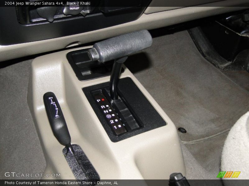 Black / Khaki 2004 Jeep Wrangler Sahara 4x4