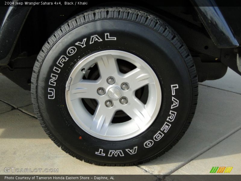 Black / Khaki 2004 Jeep Wrangler Sahara 4x4