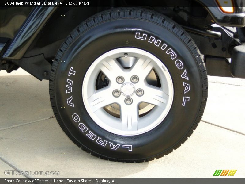 Black / Khaki 2004 Jeep Wrangler Sahara 4x4