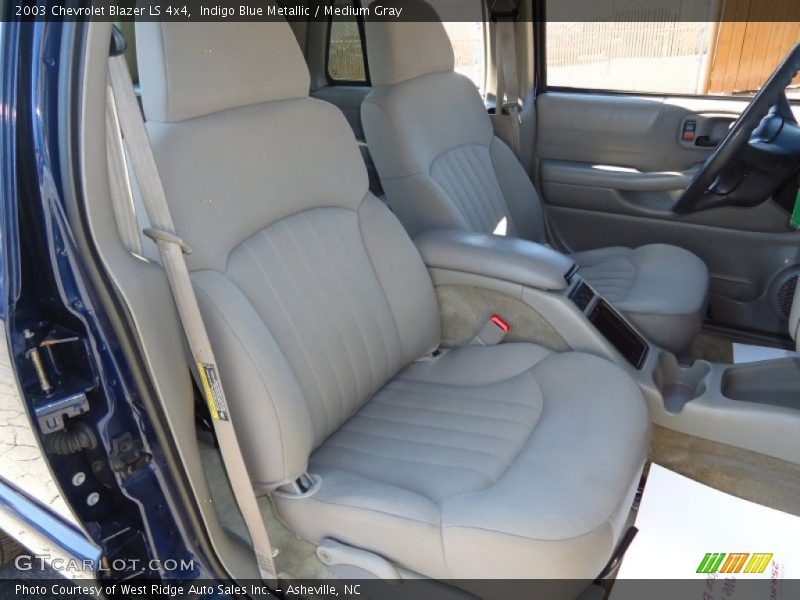 Indigo Blue Metallic / Medium Gray 2003 Chevrolet Blazer LS 4x4