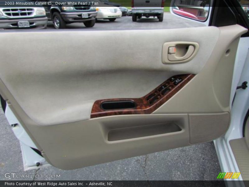 Dover White Pearl / Tan 2003 Mitsubishi Galant ES
