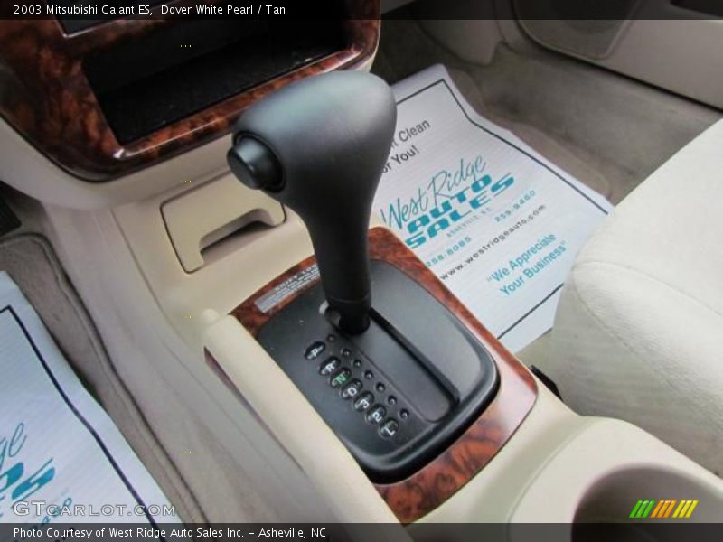 Dover White Pearl / Tan 2003 Mitsubishi Galant ES