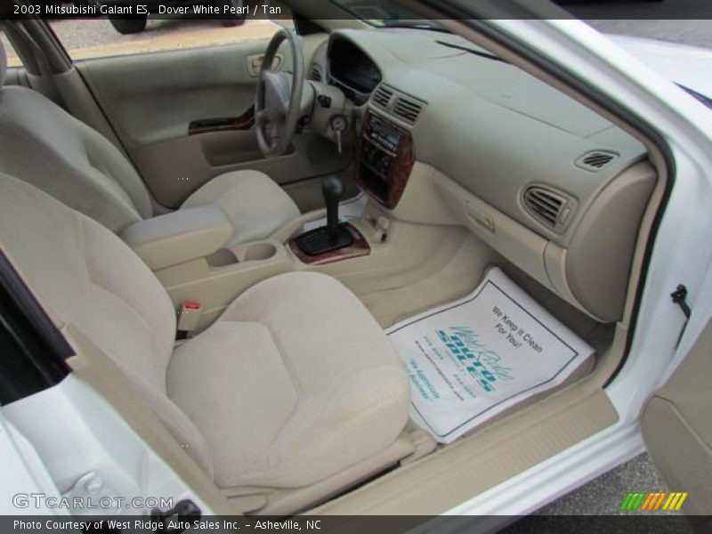 Dover White Pearl / Tan 2003 Mitsubishi Galant ES