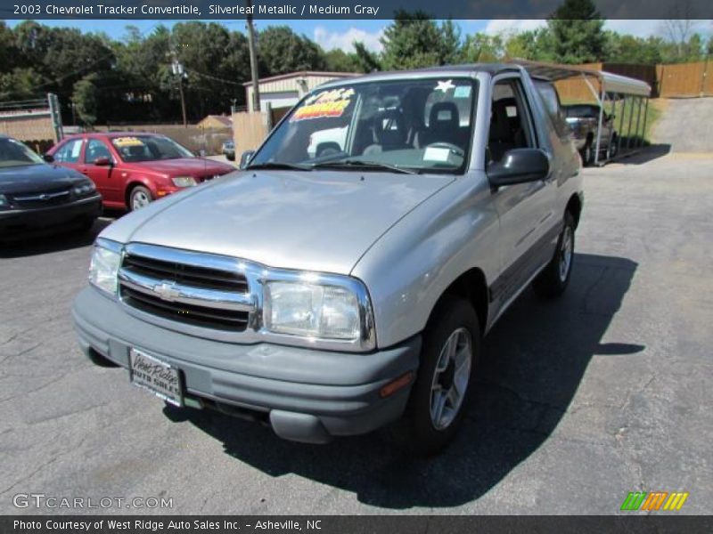 Silverleaf Metallic / Medium Gray 2003 Chevrolet Tracker Convertible