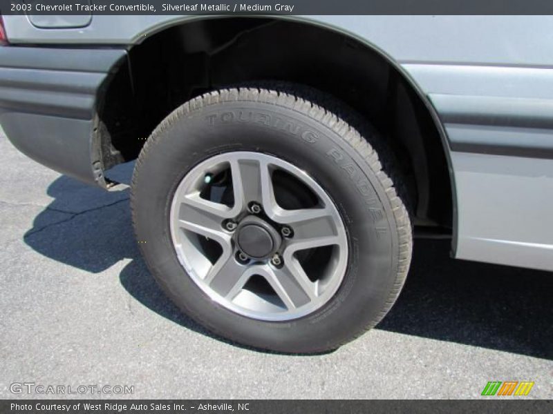 Silverleaf Metallic / Medium Gray 2003 Chevrolet Tracker Convertible