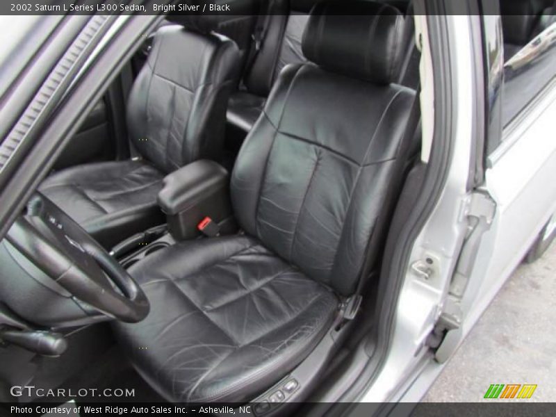  2002 L Series L300 Sedan Black Interior
