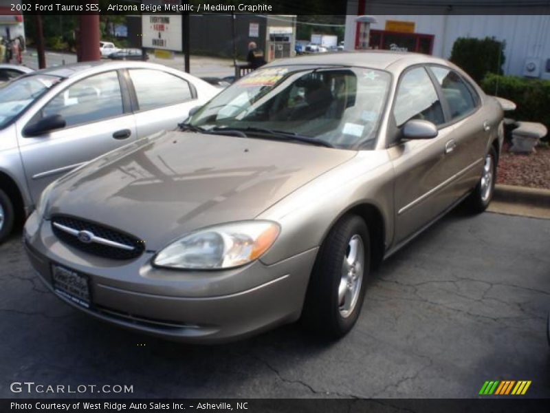Arizona Beige Metallic / Medium Graphite 2002 Ford Taurus SES