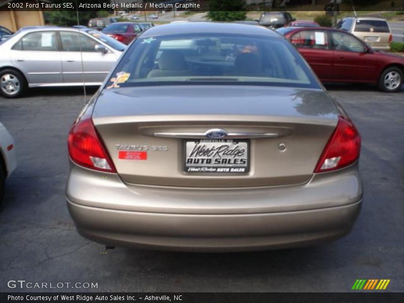 Arizona Beige Metallic / Medium Graphite 2002 Ford Taurus SES