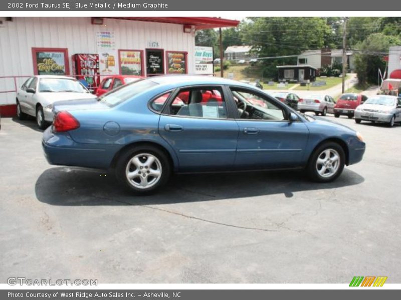 Blue Metallic / Medium Graphite 2002 Ford Taurus SE