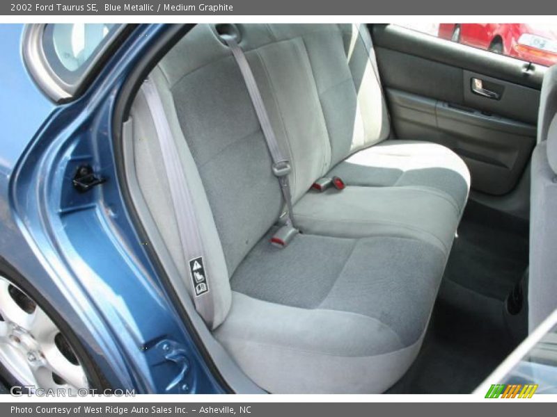 Blue Metallic / Medium Graphite 2002 Ford Taurus SE