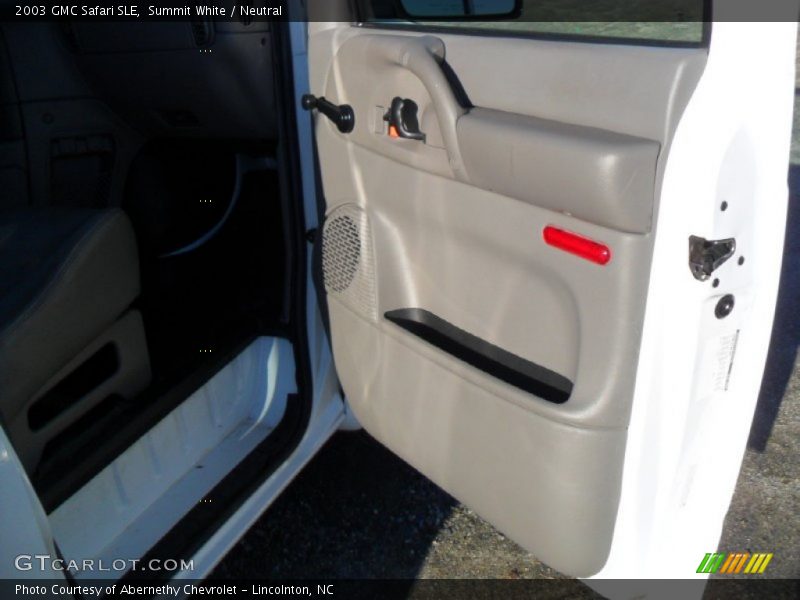 Summit White / Neutral 2003 GMC Safari SLE