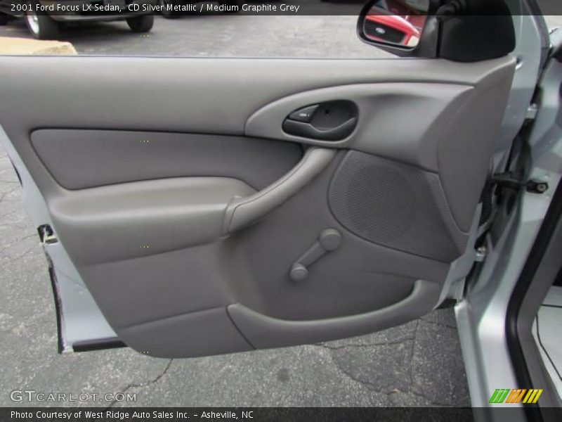 CD Silver Metallic / Medium Graphite Grey 2001 Ford Focus LX Sedan