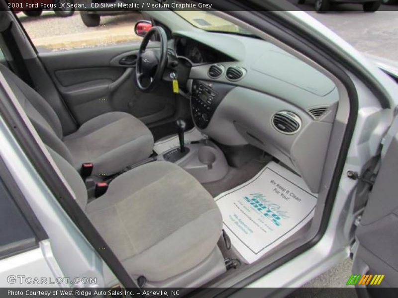 CD Silver Metallic / Medium Graphite Grey 2001 Ford Focus LX Sedan